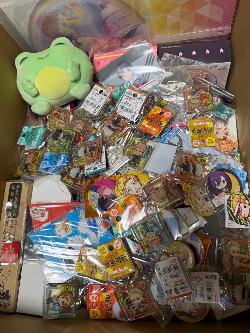 大量　アニメグッズ　まとめ売りセット　600点以上‼︎