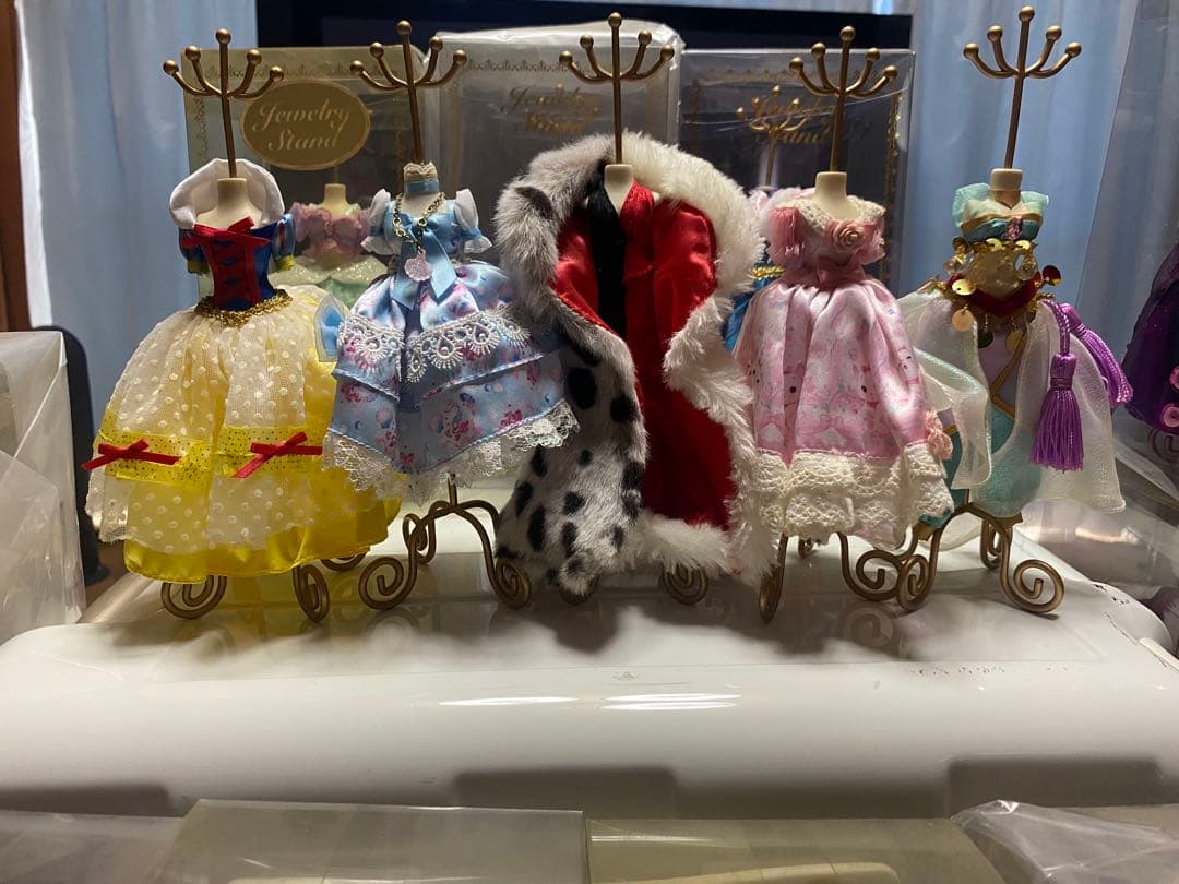 ディズニーストア　アクセサリースタンド