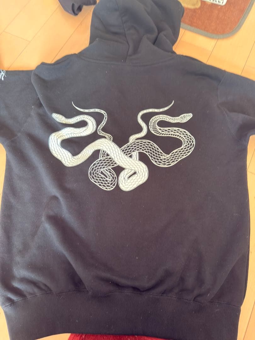 KNOSIS ジップ パーカー Lサイズ