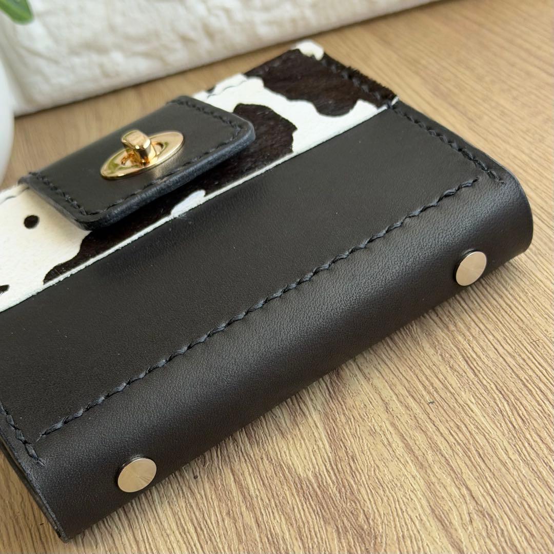 にこにこママページ【ヌメ革】M５システム手帳　ひねり錠　ブラック＆カウ柄