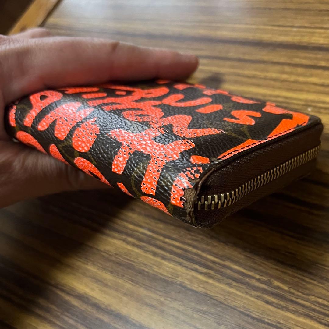 ルイヴィトン ジッピー パース ケース モノグラム グラフィティ