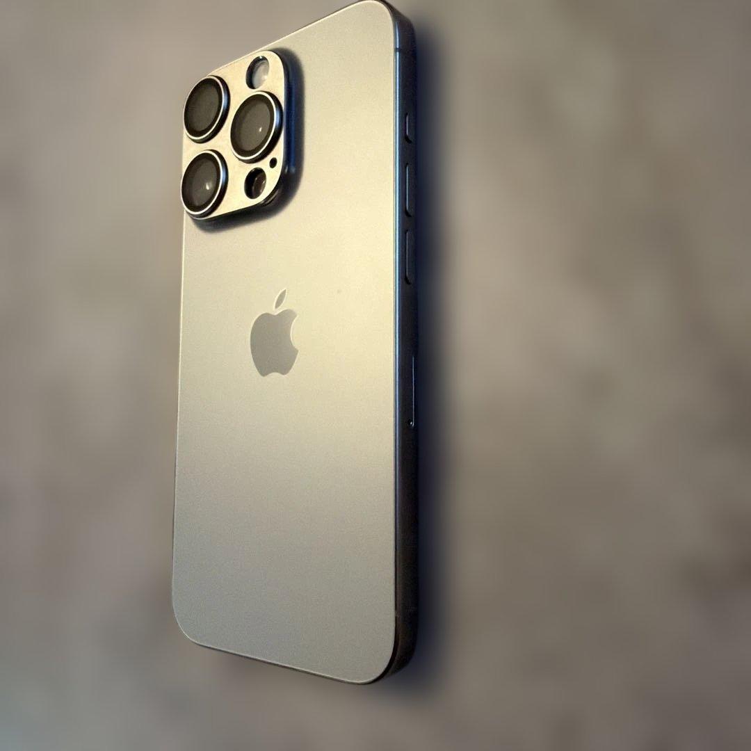 iPhone 15 Pro 256GB ナチュラルチタニウム