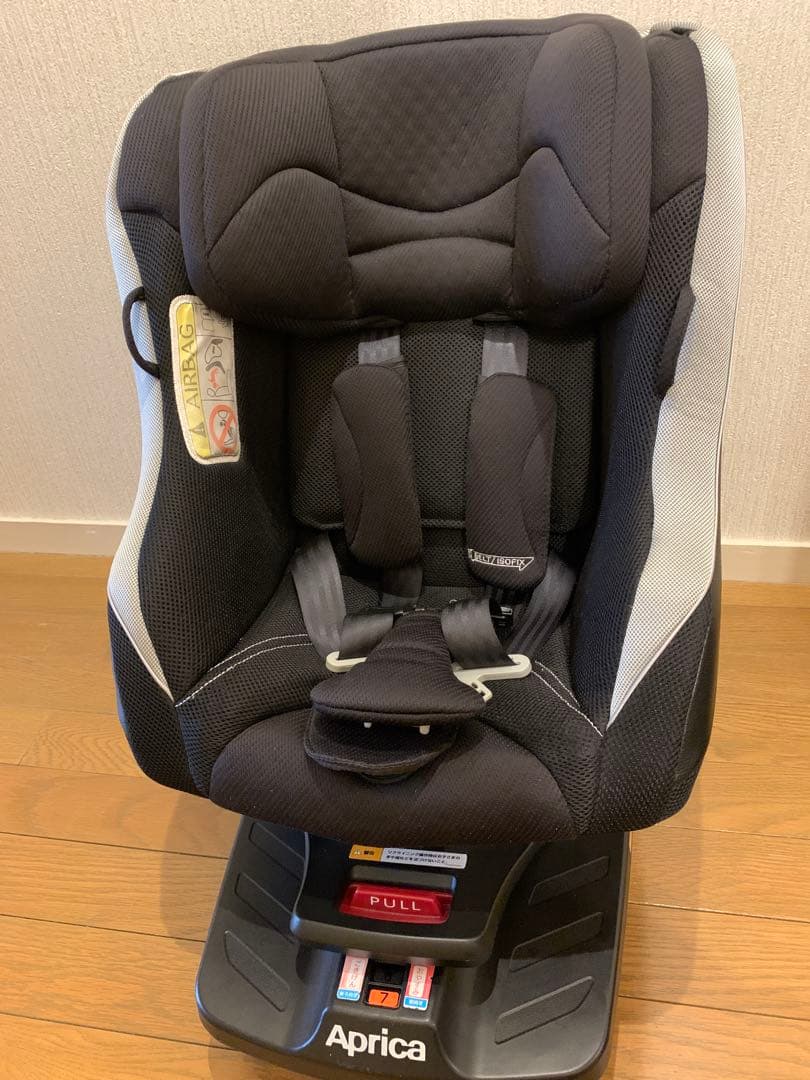 アップリカ クルリラAB isofix チャイルドシート