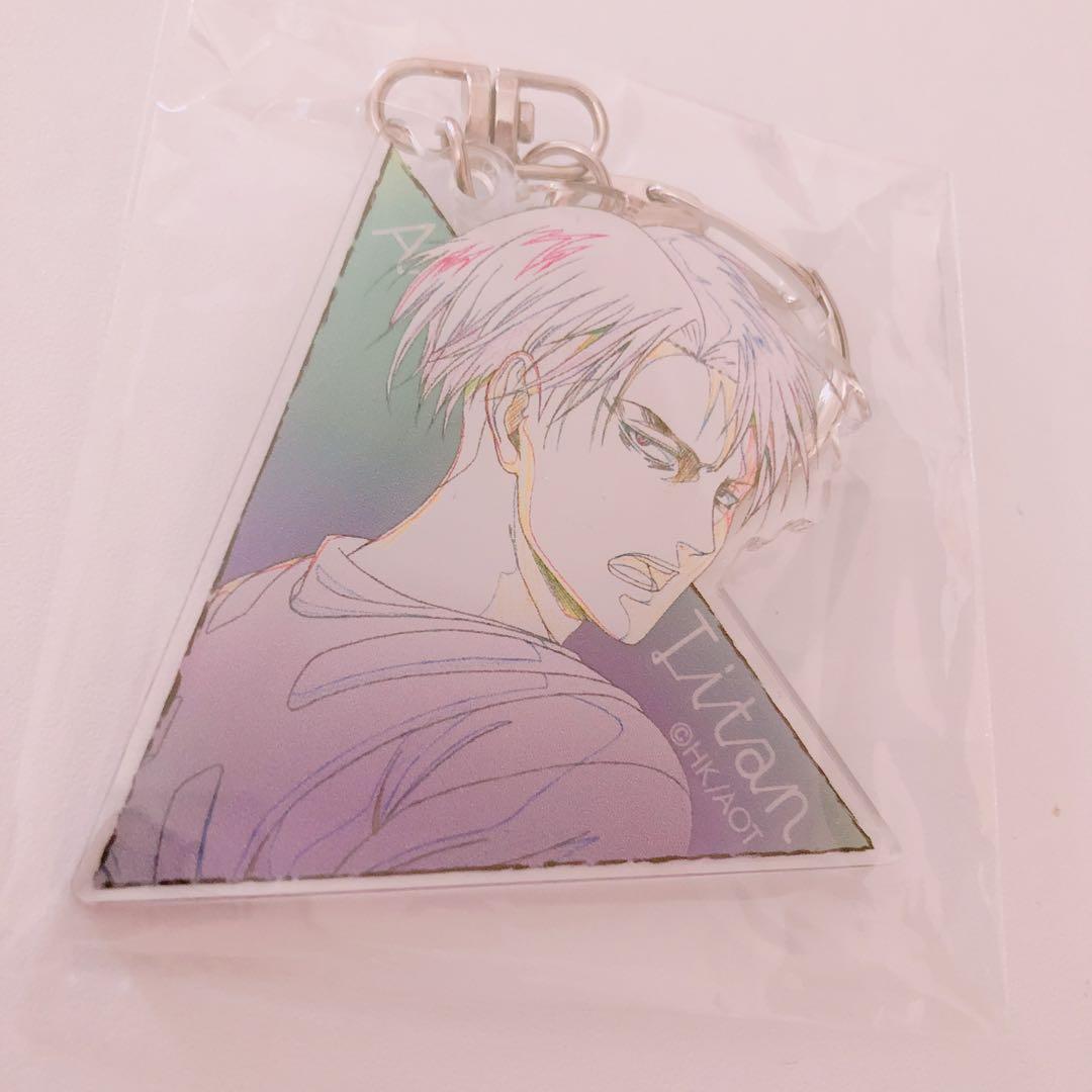 進撃の巨人 リヴァイ WIT アクリルキーホルダー