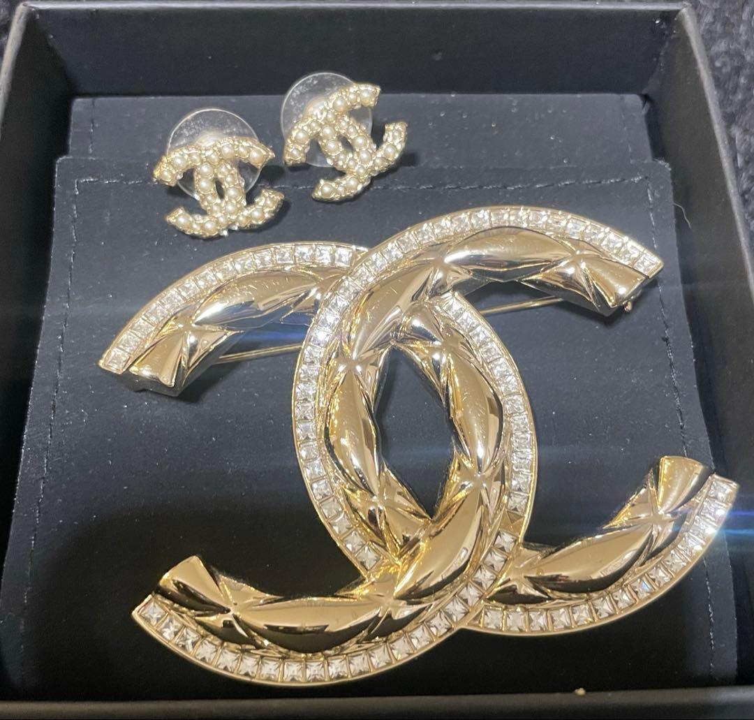 CHANEL ブローチ　BIG