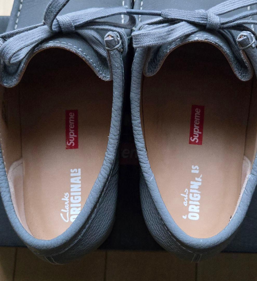 Supreme × Clarks / Reflective Wallabee