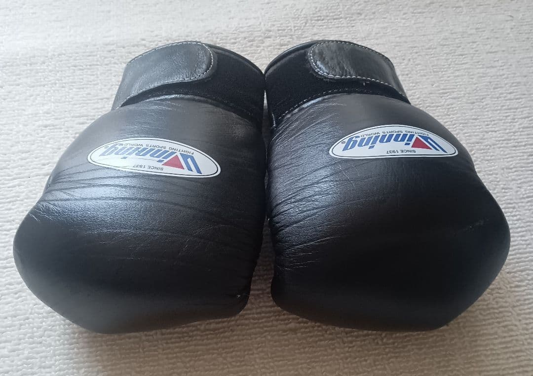 Winning ボクシンググローブ ブラック　8oz