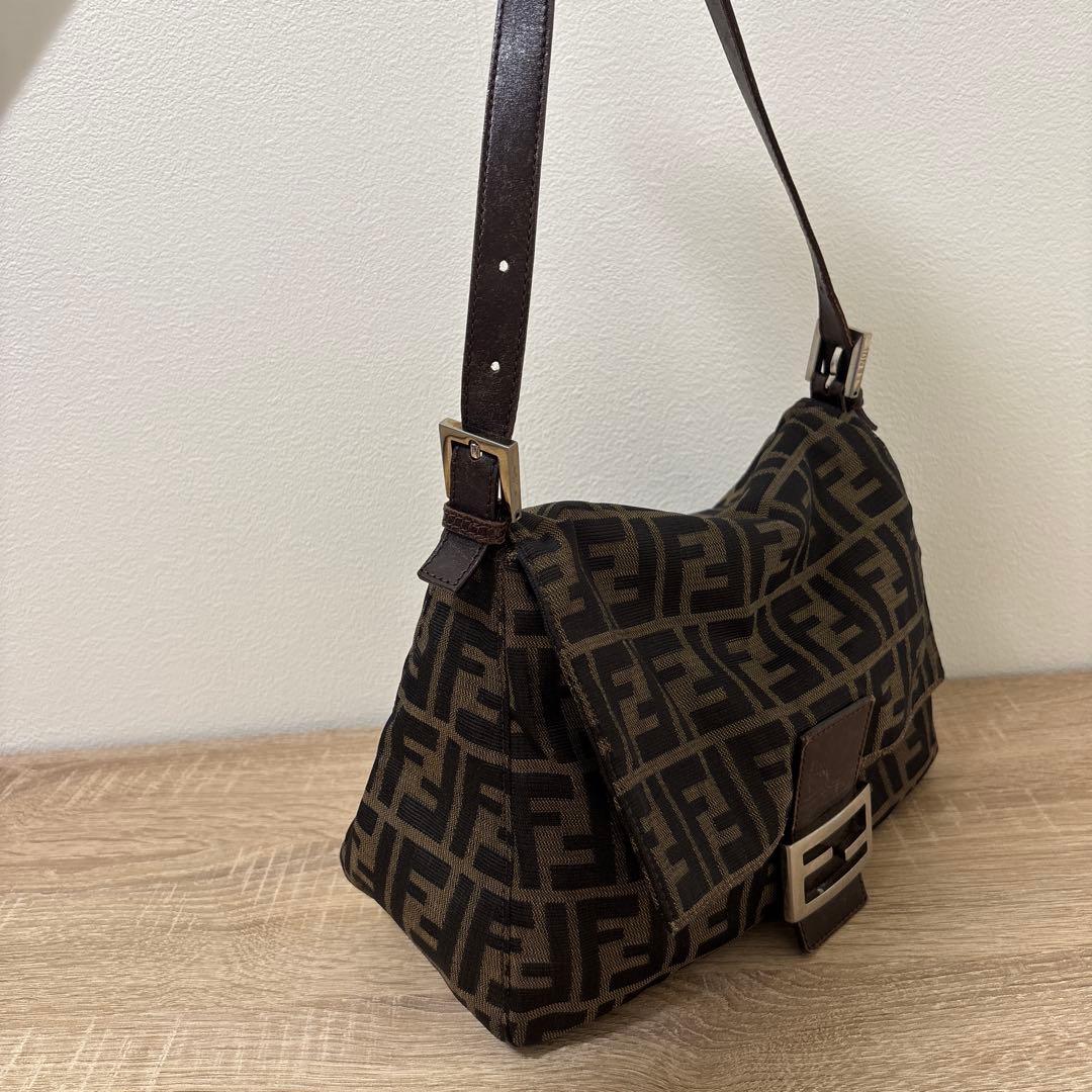 FENDI バッグ　ショルダーバッグ