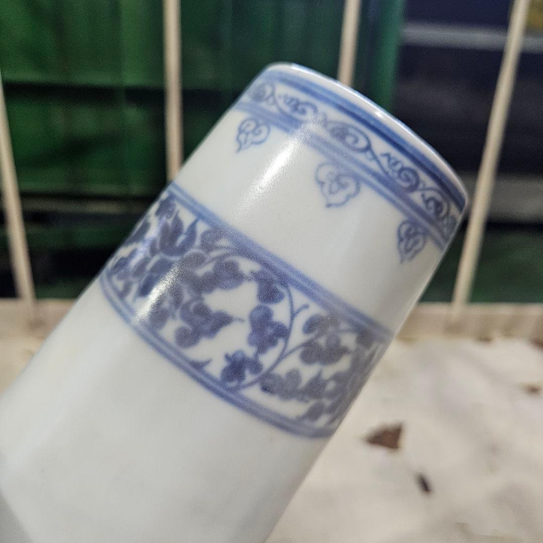 中国 青花 花卉長頸瓶　AT675