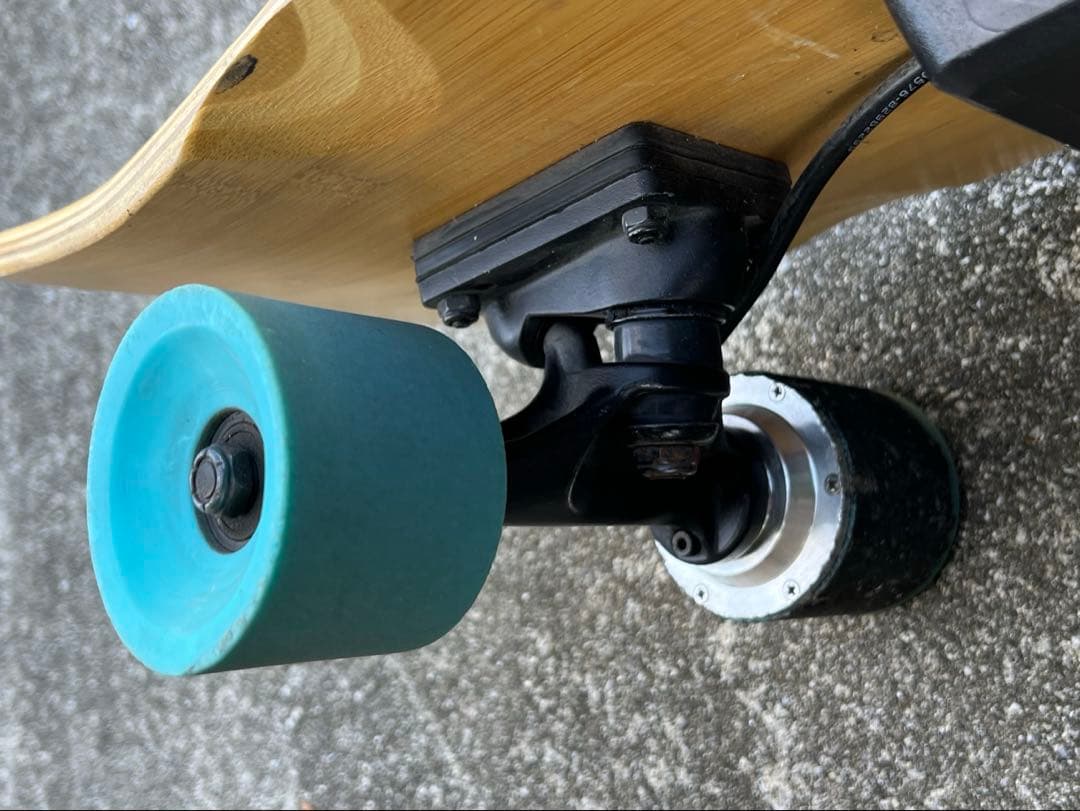 Bmove Surf 電動サーフスケートボード 早い者勝ち！