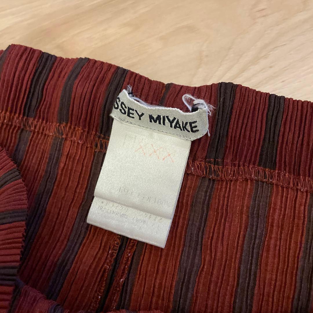 イッセイミヤケ プリーツ ストライプ パンツ