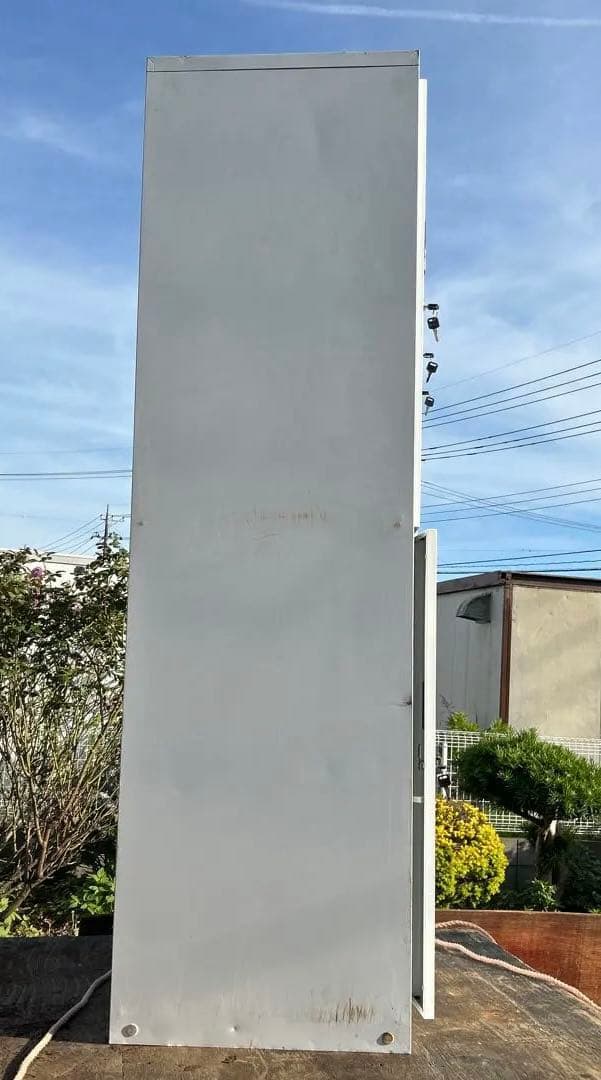 【引き取り限定】スチールロッカー　6人用　オフィス　更衣室　鍵付き