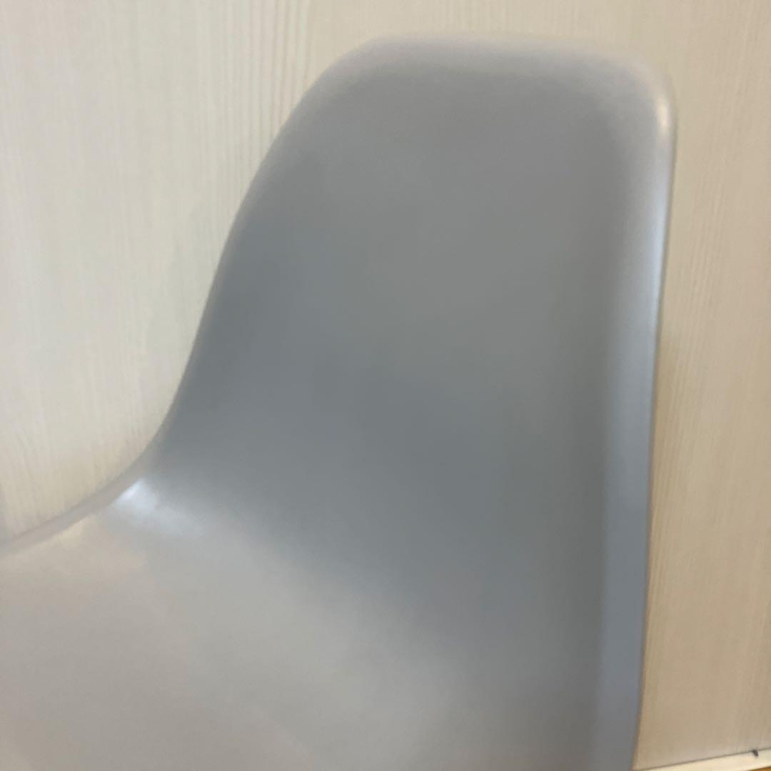 大阪市淀川区•引取限定　vitra ヴィトラ　イームズチェア① グレー