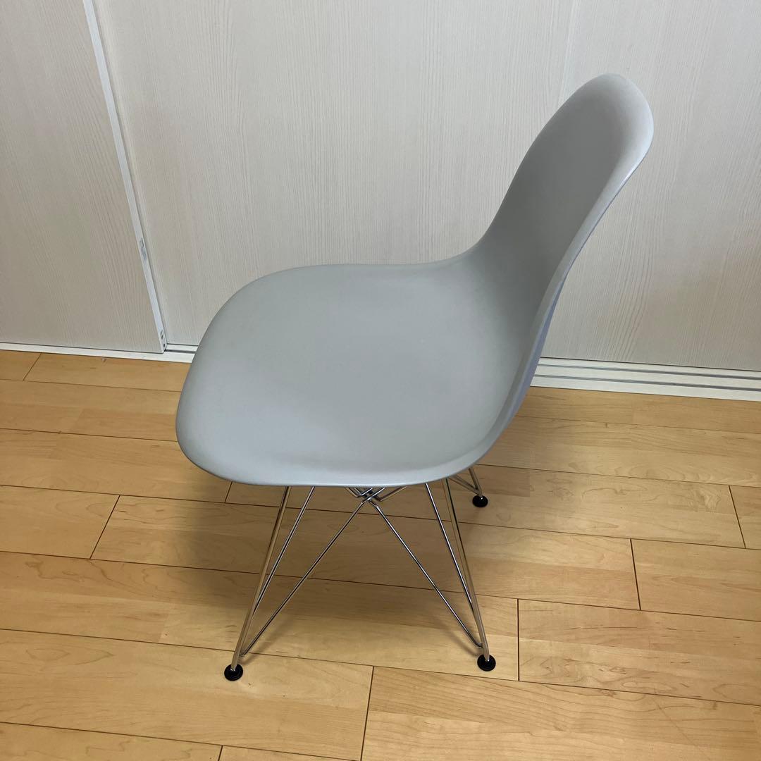 大阪市淀川区•引取限定　vitra ヴィトラ　イームズチェア① グレー