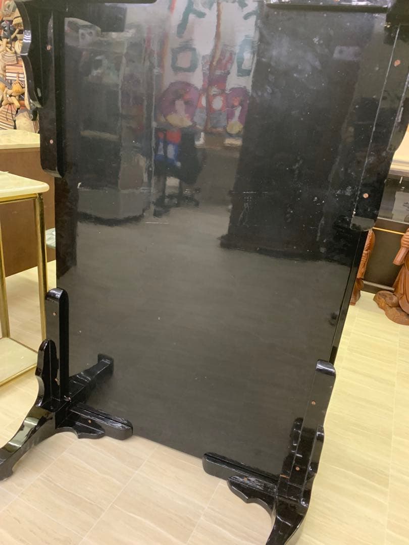 螺鈿細工　韓国伝統工芸　大型座卓 ドラゴン彫刻　年代物　骨董品