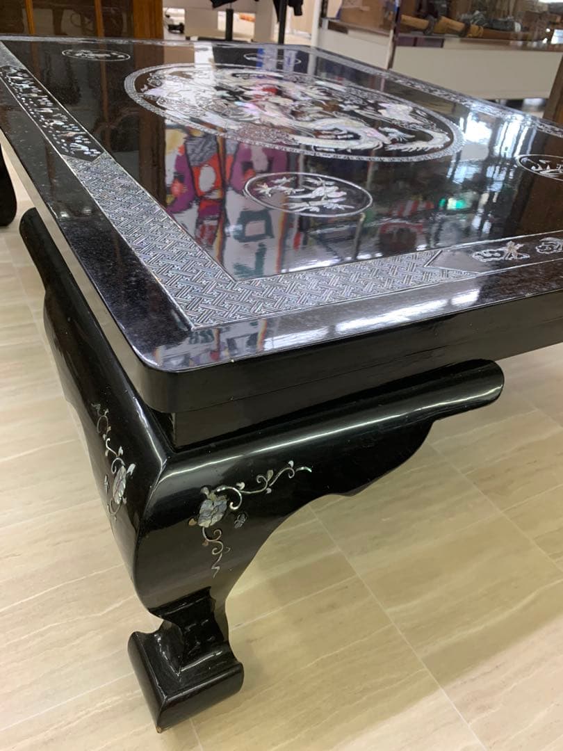螺鈿細工　韓国伝統工芸　大型座卓 ドラゴン彫刻　年代物　骨董品