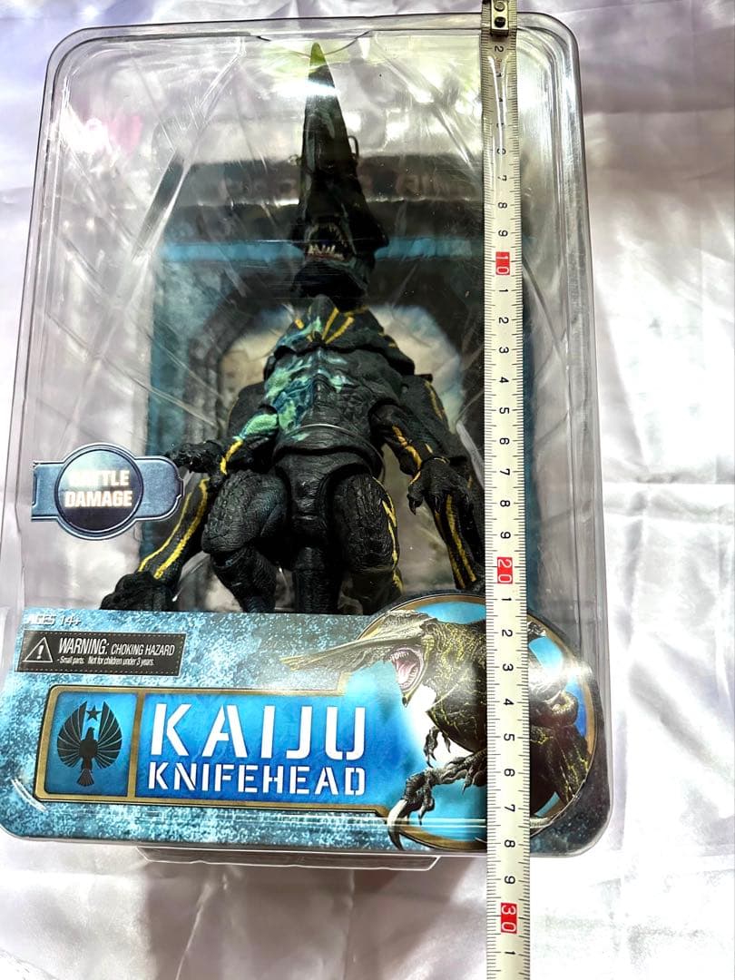 パシフィックリム KAJU KNIFEHEAD フィギュア 約25cm ［新品］