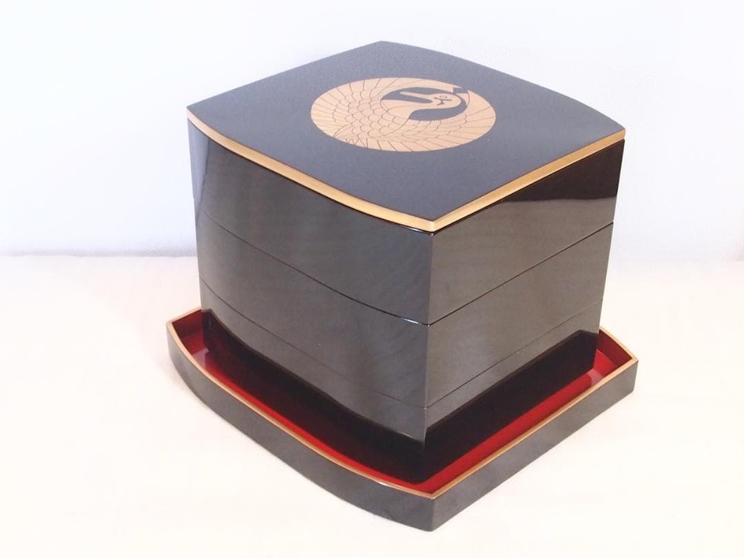 【希少・美品】輪島塗 鶴文 三段重箱 重台 薄造り/変形型 お重/弁当箱 漆器