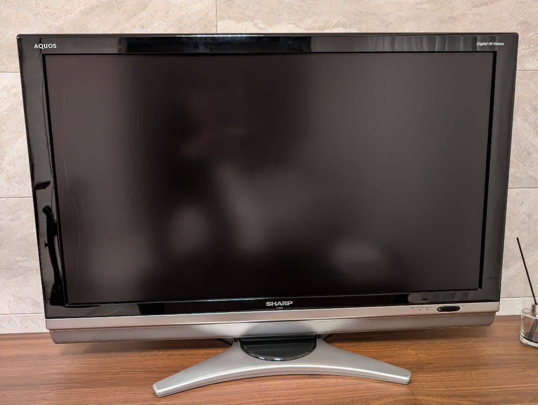 SHARP LC-40D56 40インチ液晶テレビ 美品　世界の亀山モデル