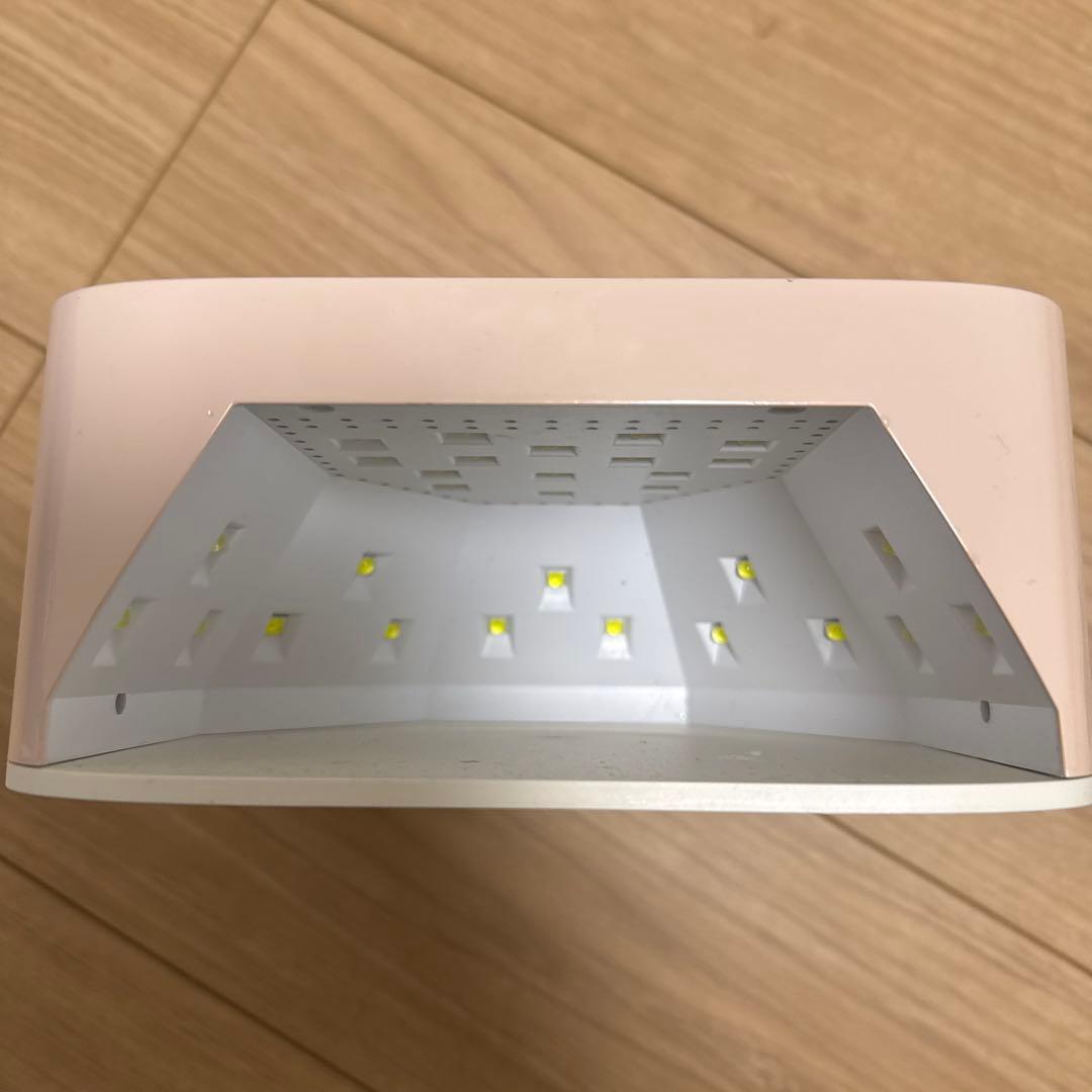 ネイル　LED ライト