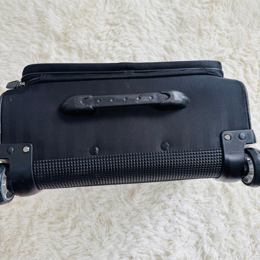 【美品】ANA DESIGN ソフトキャリーケース 黒　機内持ち込み可能