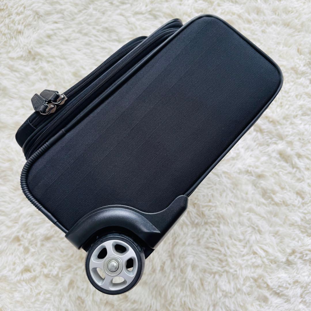 【美品】ANA DESIGN ソフトキャリーケース 黒　機内持ち込み可能