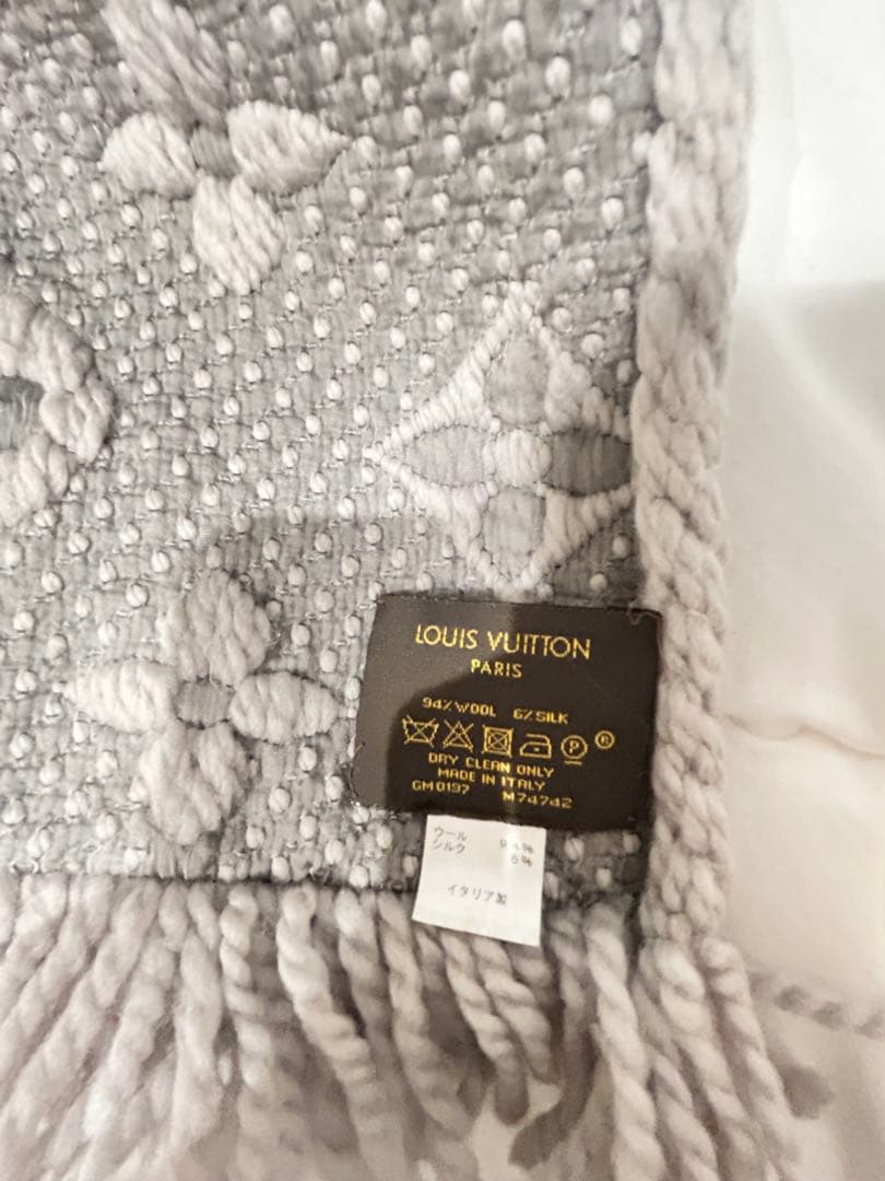 LOUIS VUITTON エシャルプロゴマニア　マフラー グレー