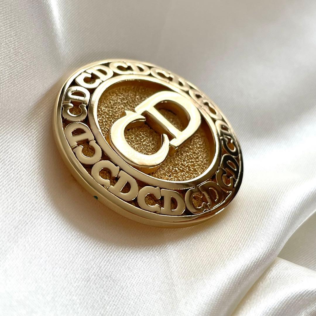 美品　Christian Dior ディオール　ブローチ　CD ロゴ　ゴールド