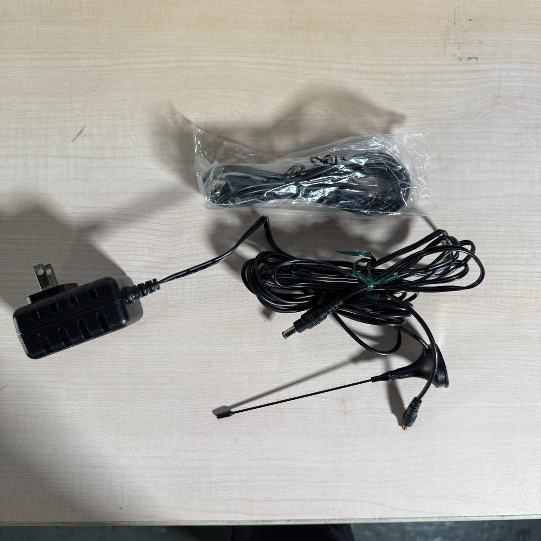 TOSHIBA REGZA 地デジ搭載ポータブル防水ブルーレイプレーヤー