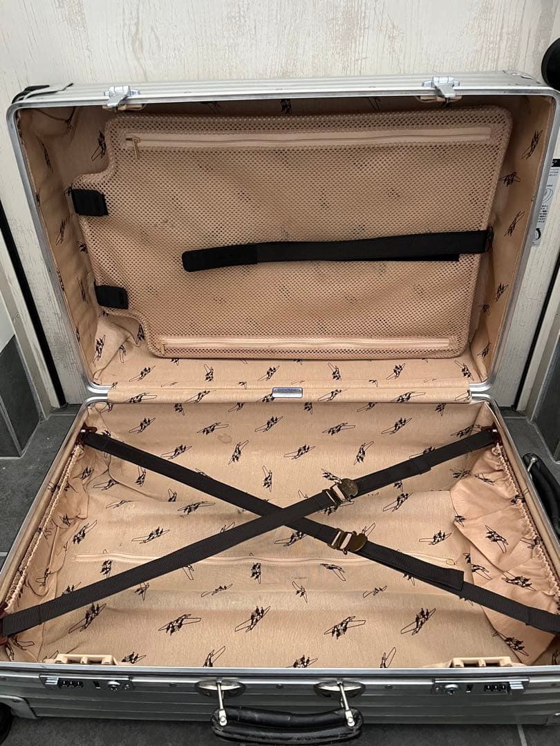 リモワ クラシックフライト 61L TSAロック4輪 廃盤モデル