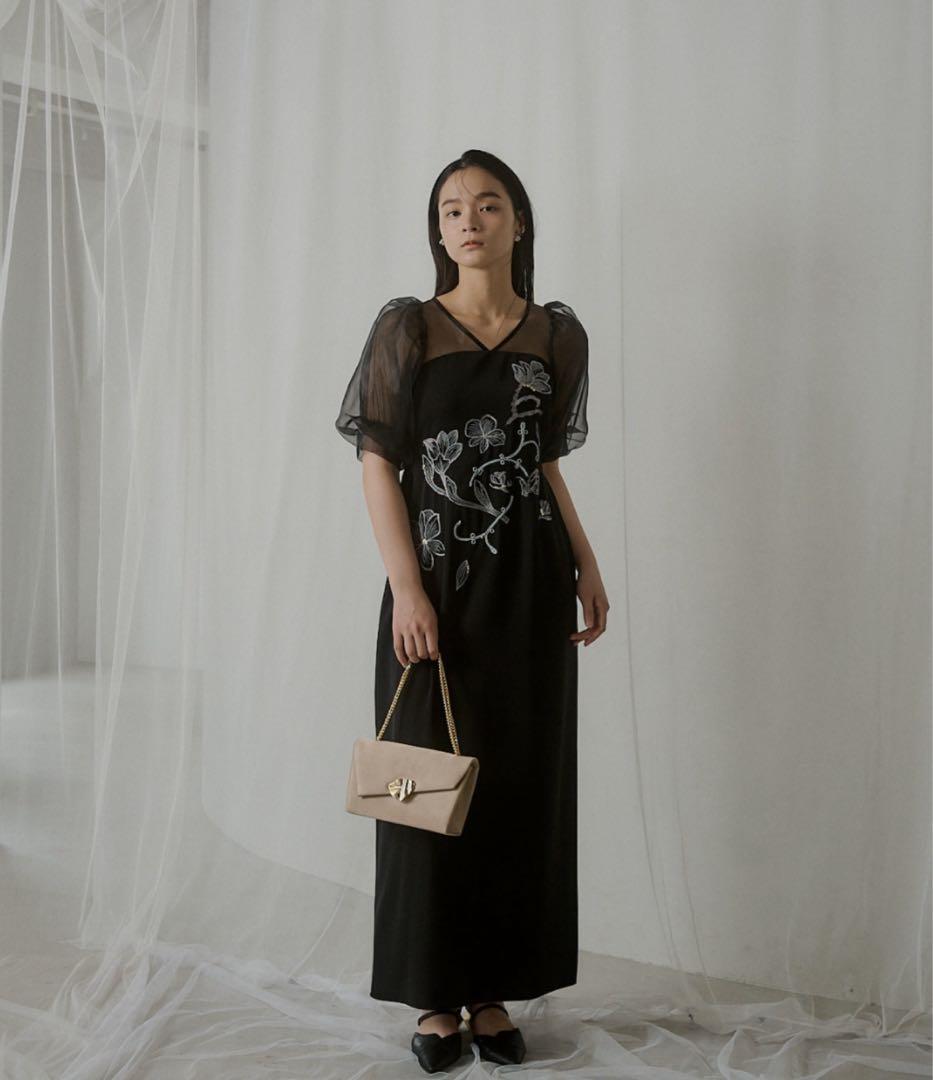 LE’RURE Puffsleeve embroidery dress