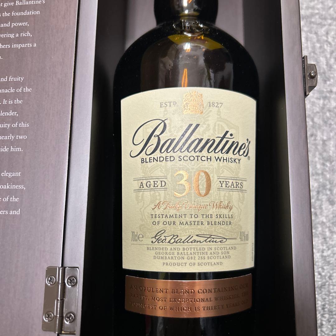 バランタイン30年木箱700ml アルコール度数40度