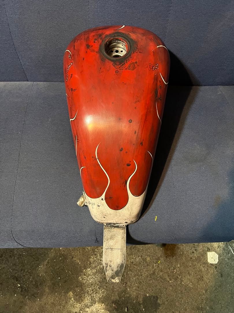 スンヒ。タンク、キャップ、コック付