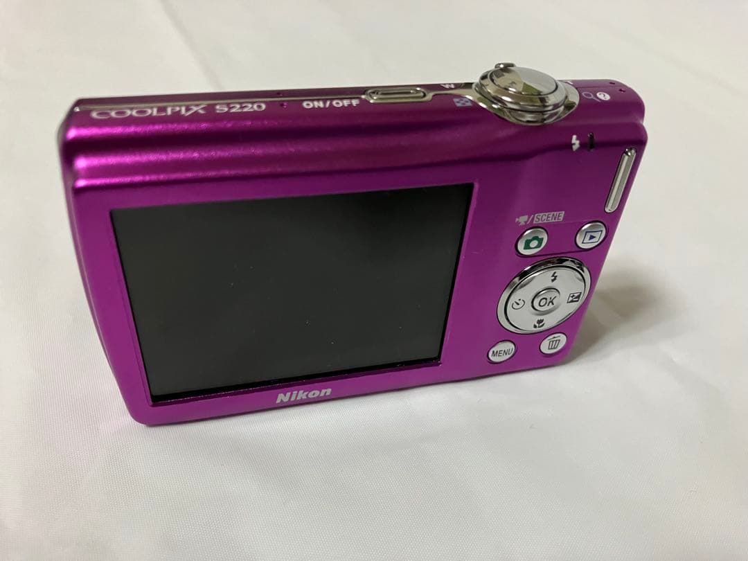 Nikon COOLPIX S220ピンク