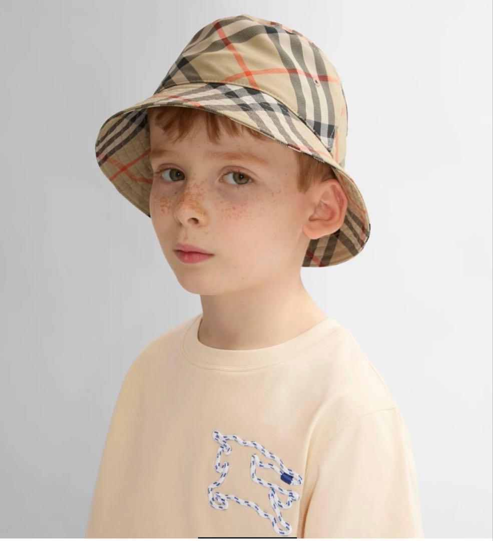 Burberry キッズ　バケットハット