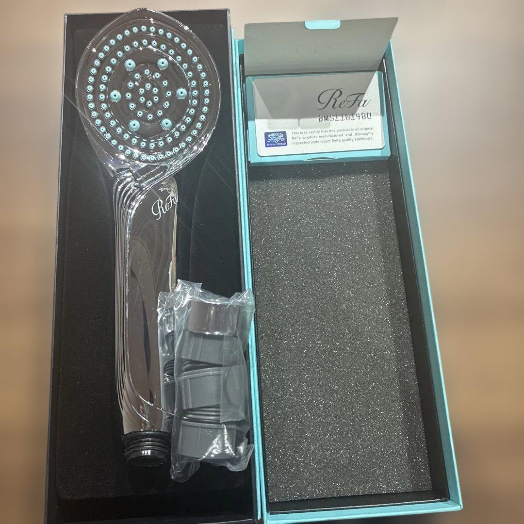 リファ　シャワーヘッド　箱、説明書、ギャランティカードあり