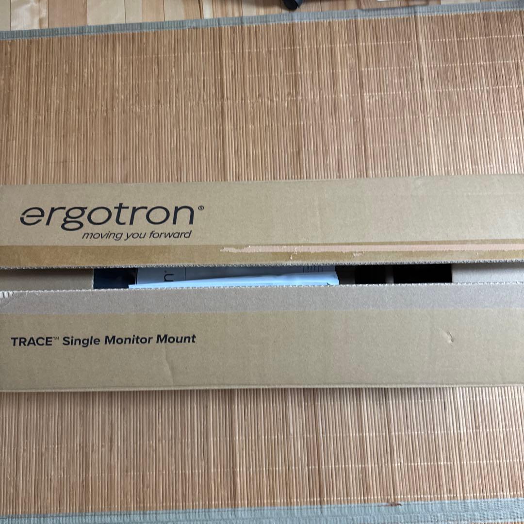 エルゴトロン TRACE モニターマウント マットブラック