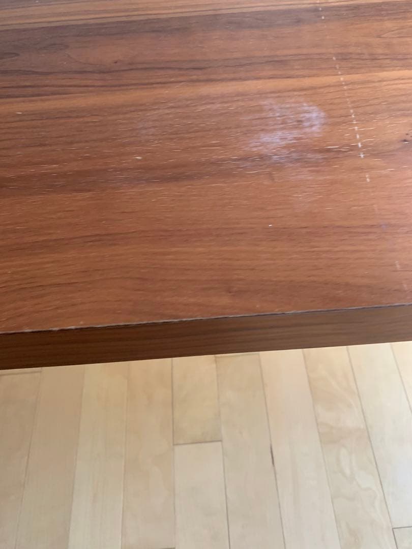 ボーコンセプト　ダイニングテーブル