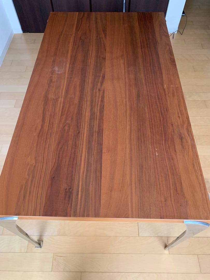 ボーコンセプト　ダイニングテーブル