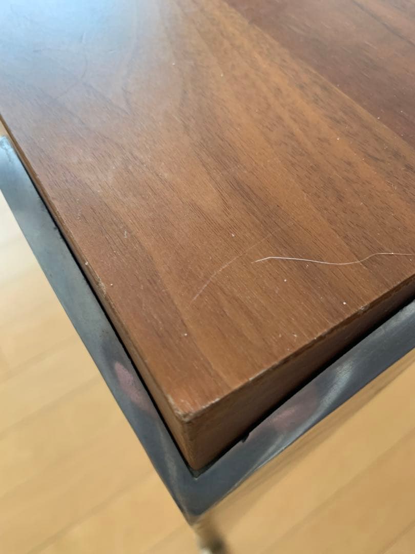 ボーコンセプト　ダイニングテーブル