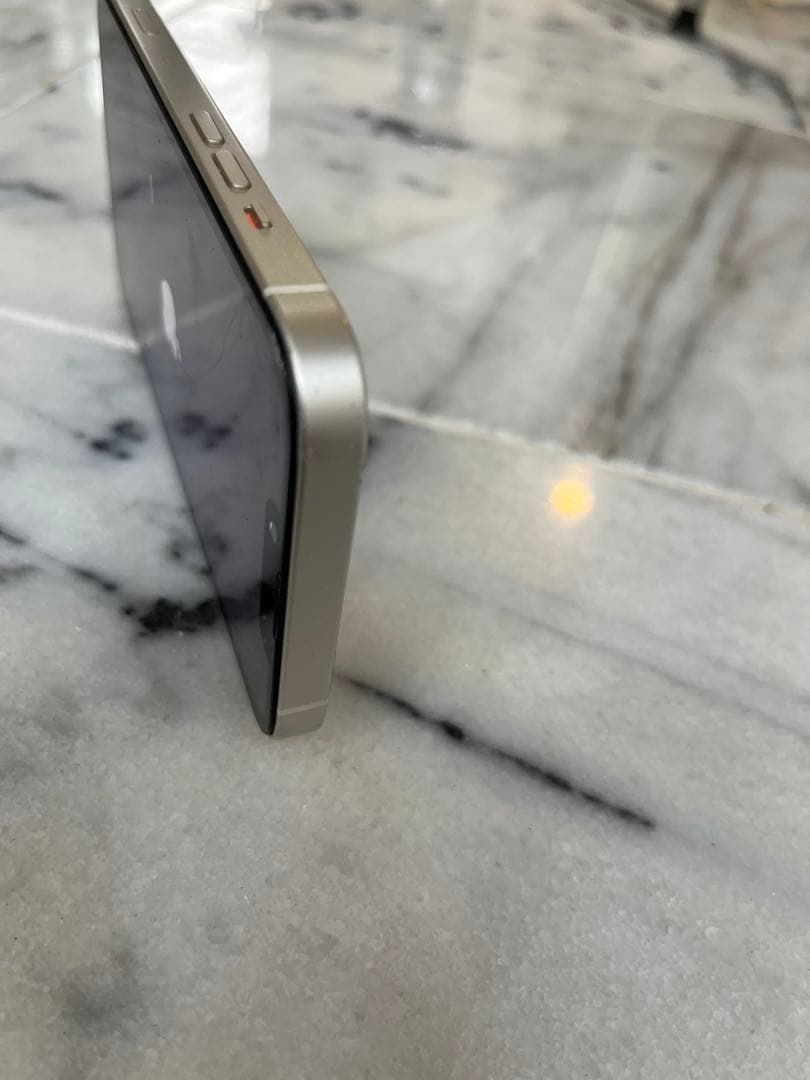 iPhone13 本体 画面割れ有