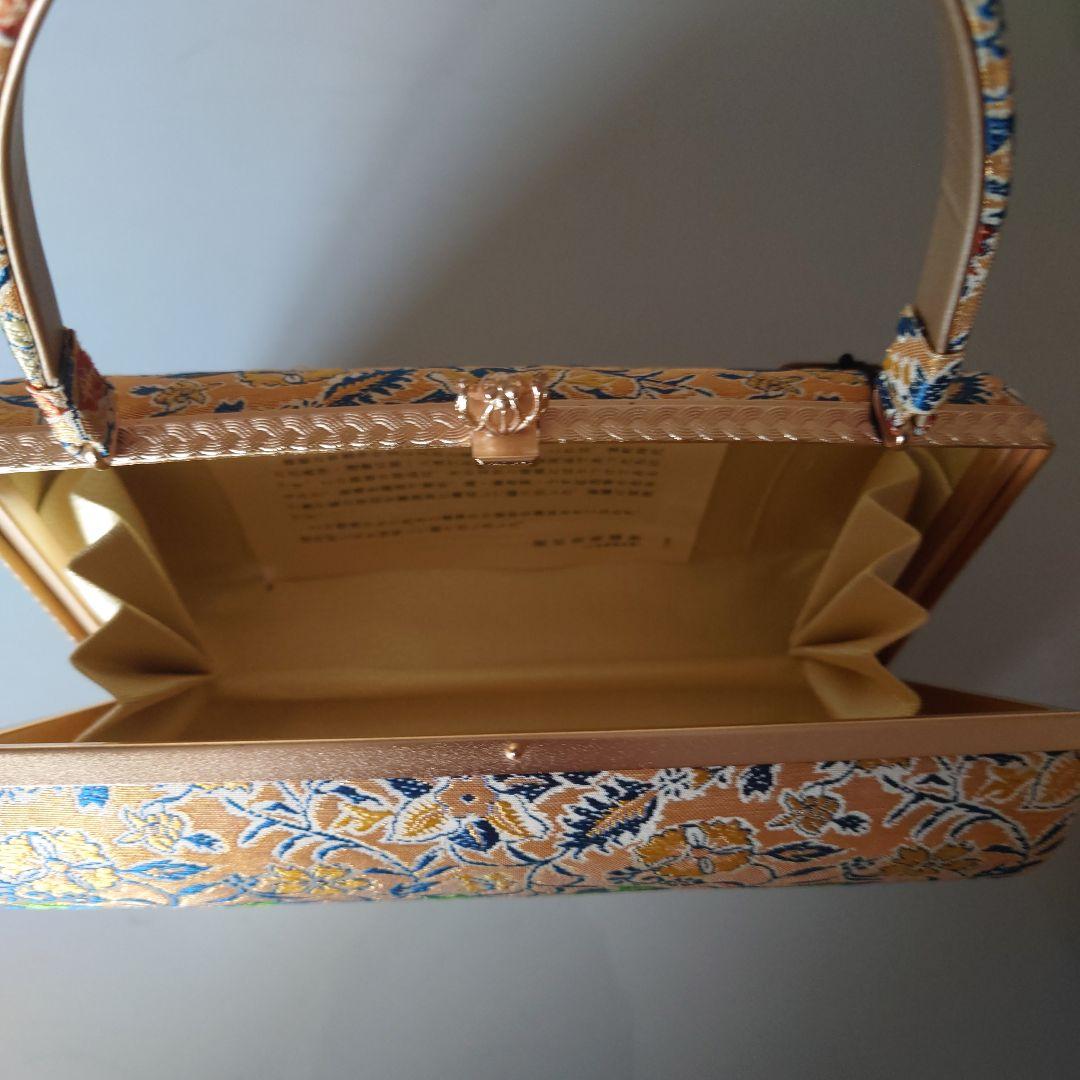 Pearlmore 和装用バッグ 金色 花柄