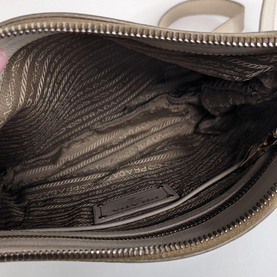 PRADA　プラダ　ショルダーバッグ　キャンバス　レザー　ロゴ ジャガード