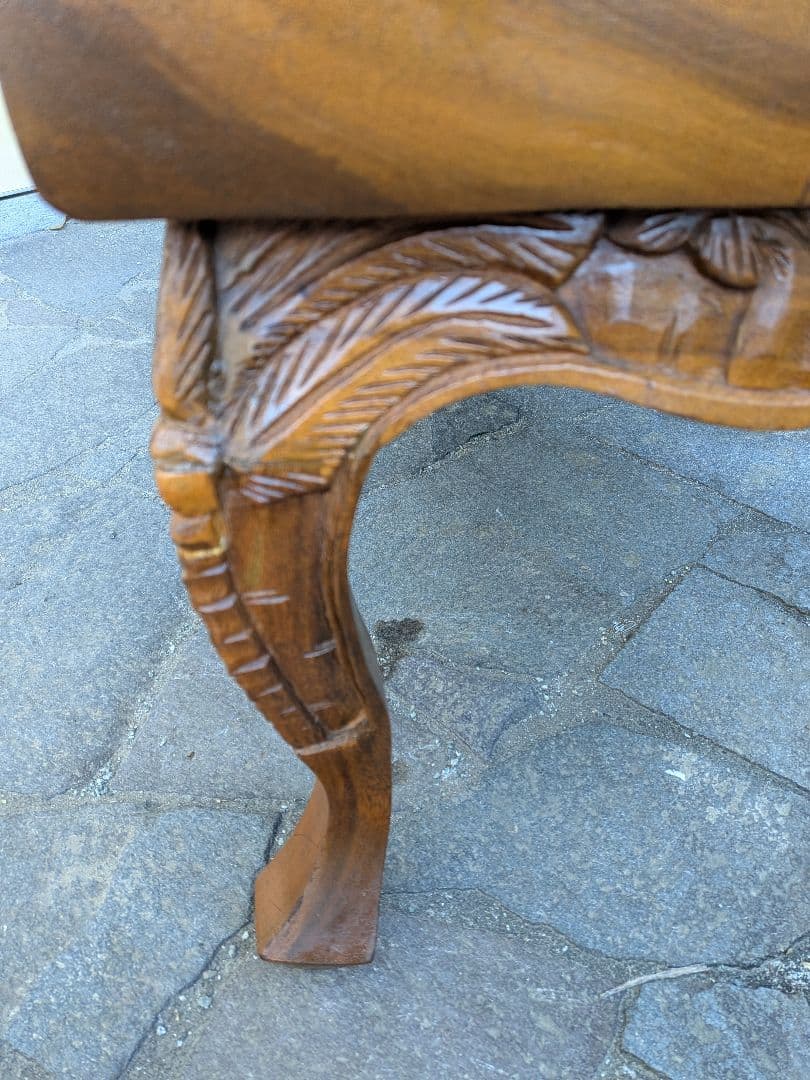 アジアンスタイル 木製彫刻テーブル ガラス天板付き