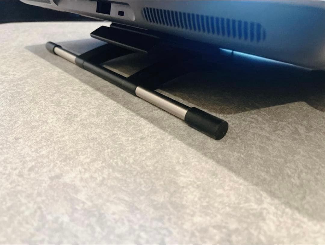 Wacom Cintiq 16 【専用スタンド付き】