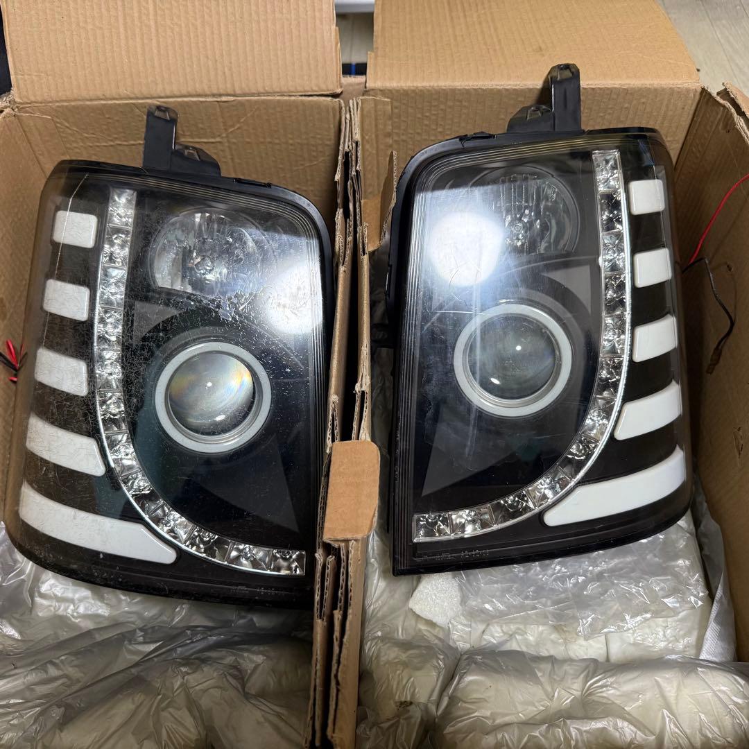 LEDヘッドライト エブリィRETZ ライツ　da64