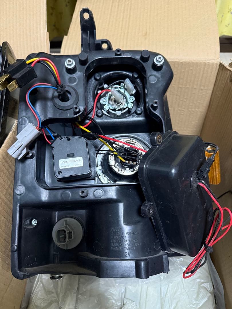 LEDヘッドライト エブリィRETZ ライツ　da64