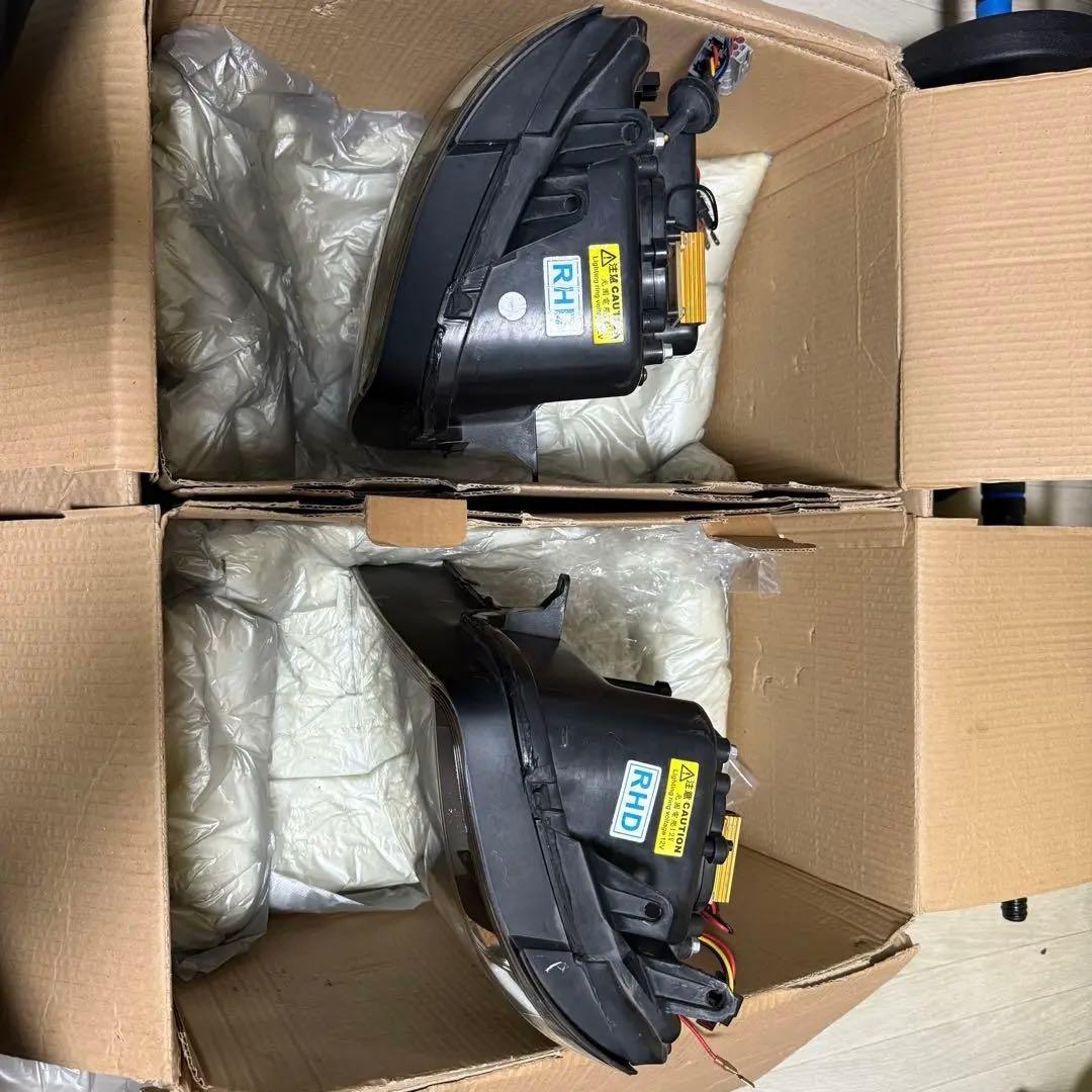 LEDヘッドライト エブリィRETZ ライツ　da64