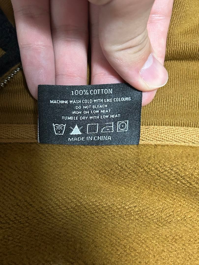 本物のglo gangです！3、4回くらいしか着てません。