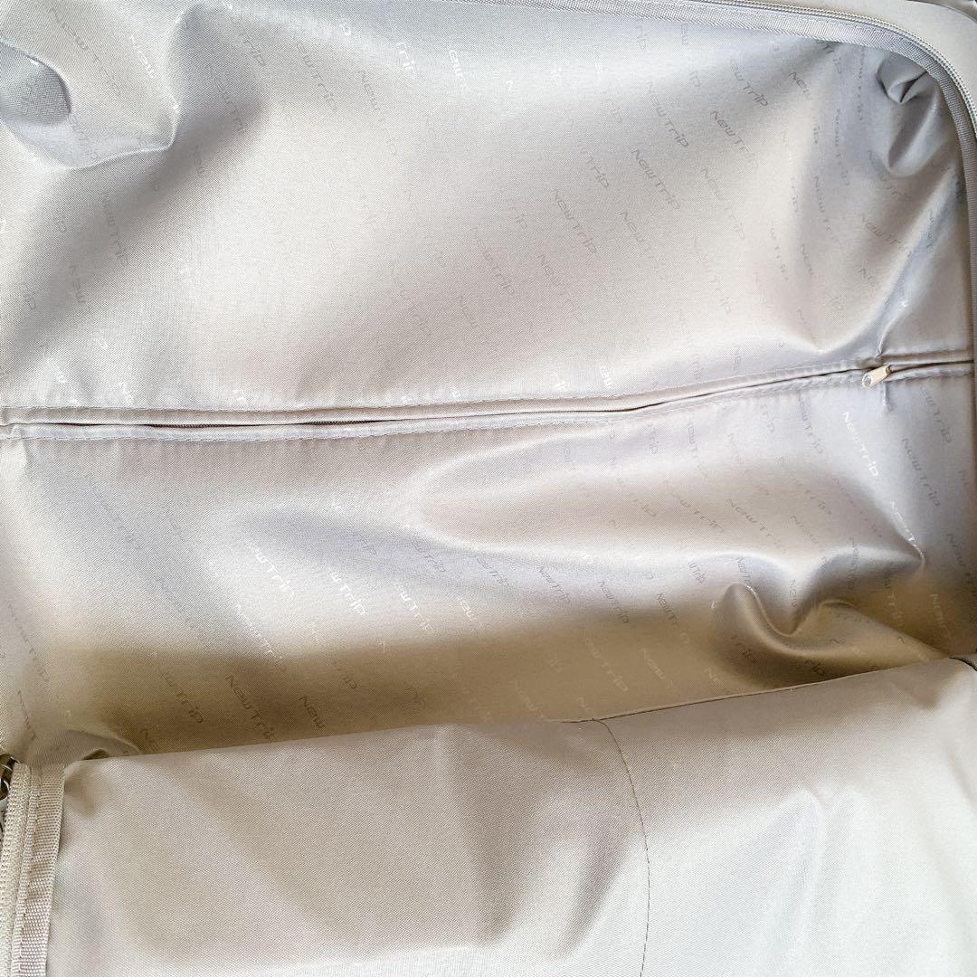 New Trip スーツケース 拡張機能　48Ｌ フロントオープン　静音　USB